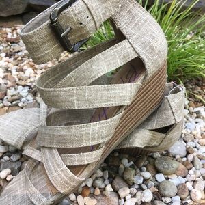 Women’s size 8  beige Blowfish wedge sandals